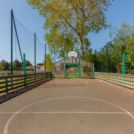 Mobil Confort Dans Parc Résidentiel De Loisirs * Saint-Hilaire-de-Riez