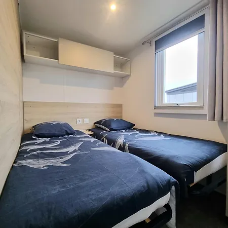 Mobil Confort Dans Parc Résidentiel De Loisirs Campeggio Saint-Hilaire-de-Riez