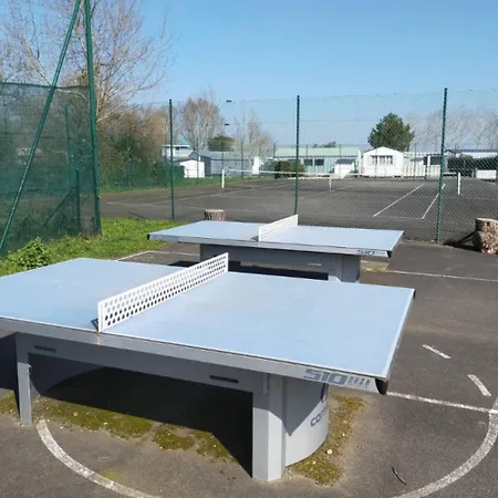 Mobil Confort Dans Parc Residentiel De Loisirs مكان تخييم