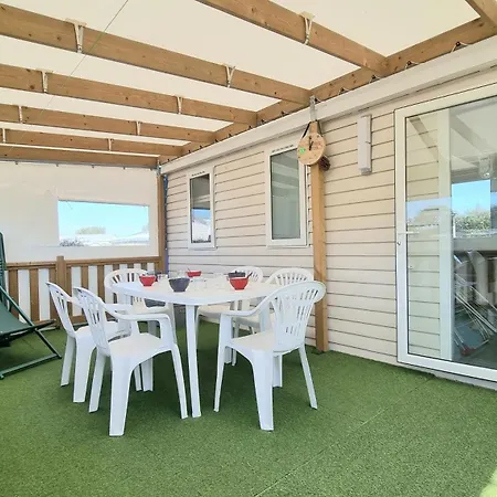 Mobil Confort Dans Parc Résidentiel De Loisirs Campeggio Saint-Hilaire-de-Riez